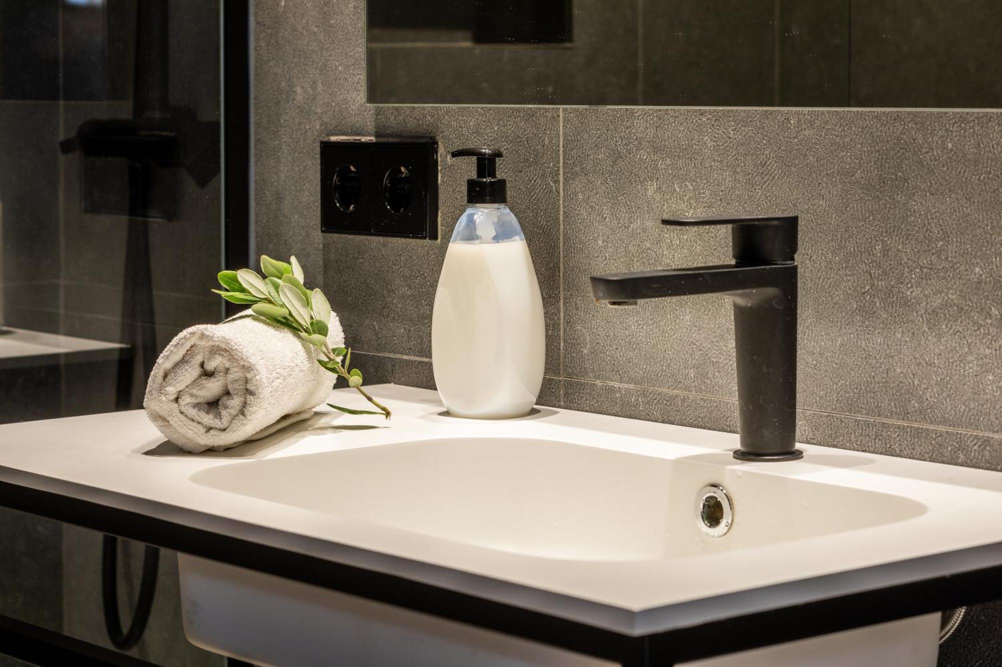 Casita Blanca - Adults Only Aparthotel San Antonio (Ibiza)